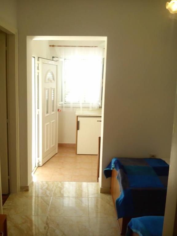 Apartments Marko Vrsi Exterior photo